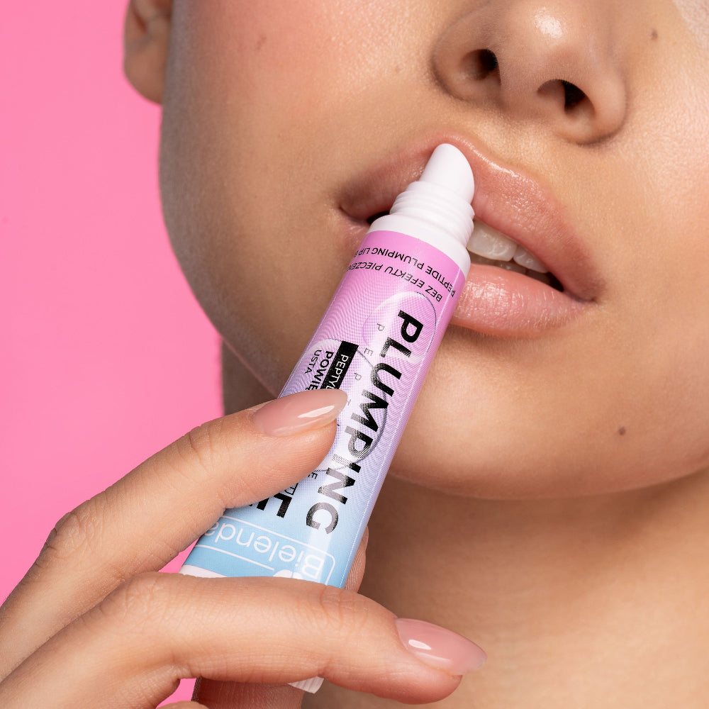 Natural Cosmetics PLUMPING LIP BALM Peptide plumping lip balm without tingling sensation 10g