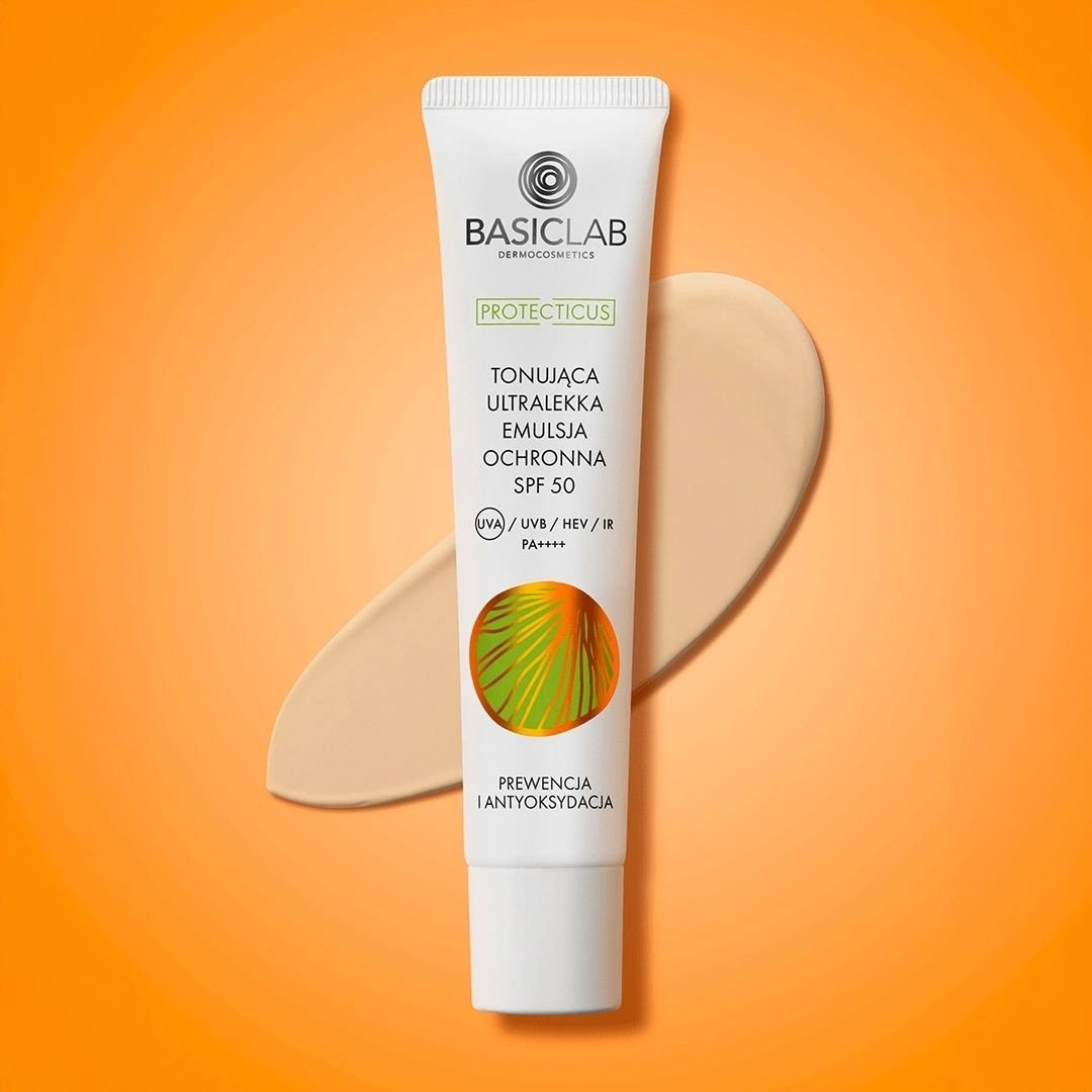 PROTECTICUS Toning Ultra - Light Protective Emulsion SPF50 PPD 22.1 40ml - BasicLab - Vesa Beauty