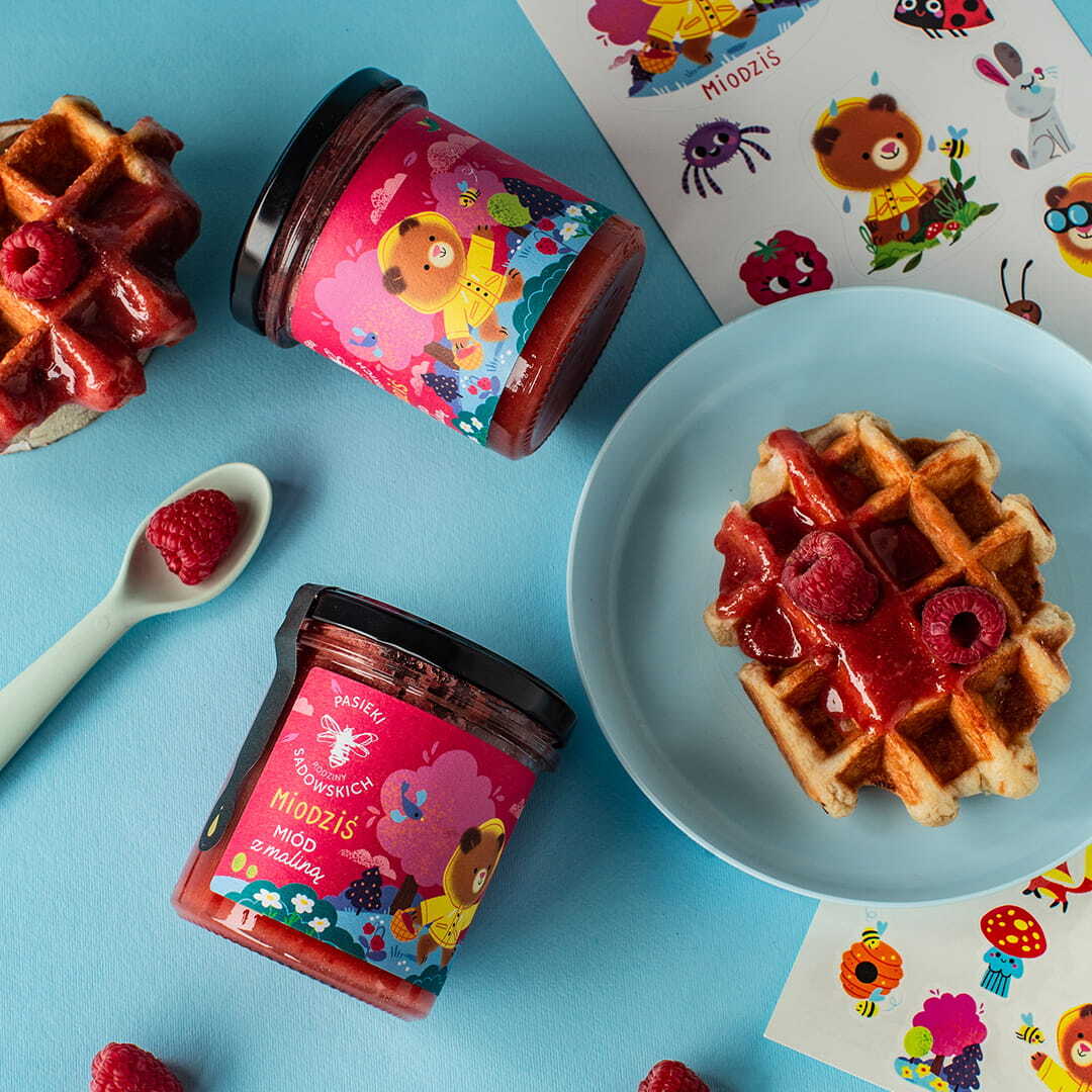 Sadowski Bee Gardens Honey bear - Honey with raspberry 430g - Pasieki Sadowskich - Vesa Beauty