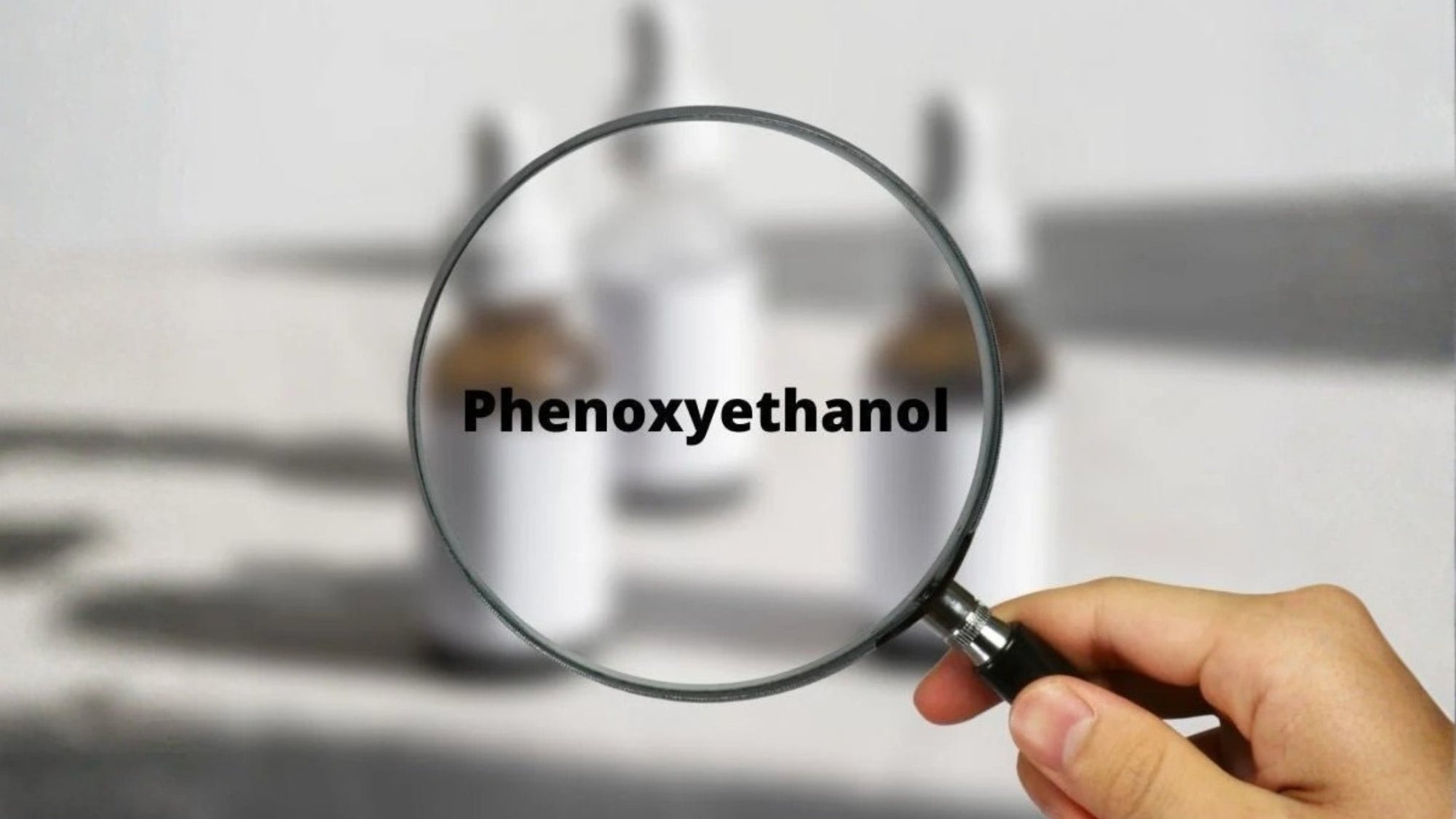 Phenoxyethanol in Cosmetics: Why Is It Controversial and Should You Avoid It? - Vesa Beauty