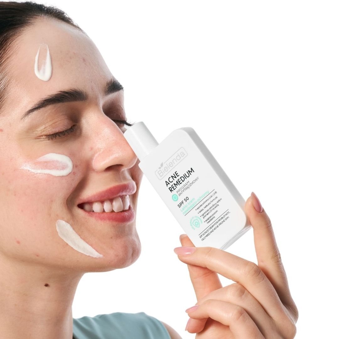 Bielenda ACNE REMEDIUM SPF 50 Light moisturizing - protective cream 40ml - Bielenda - Vesa Beauty