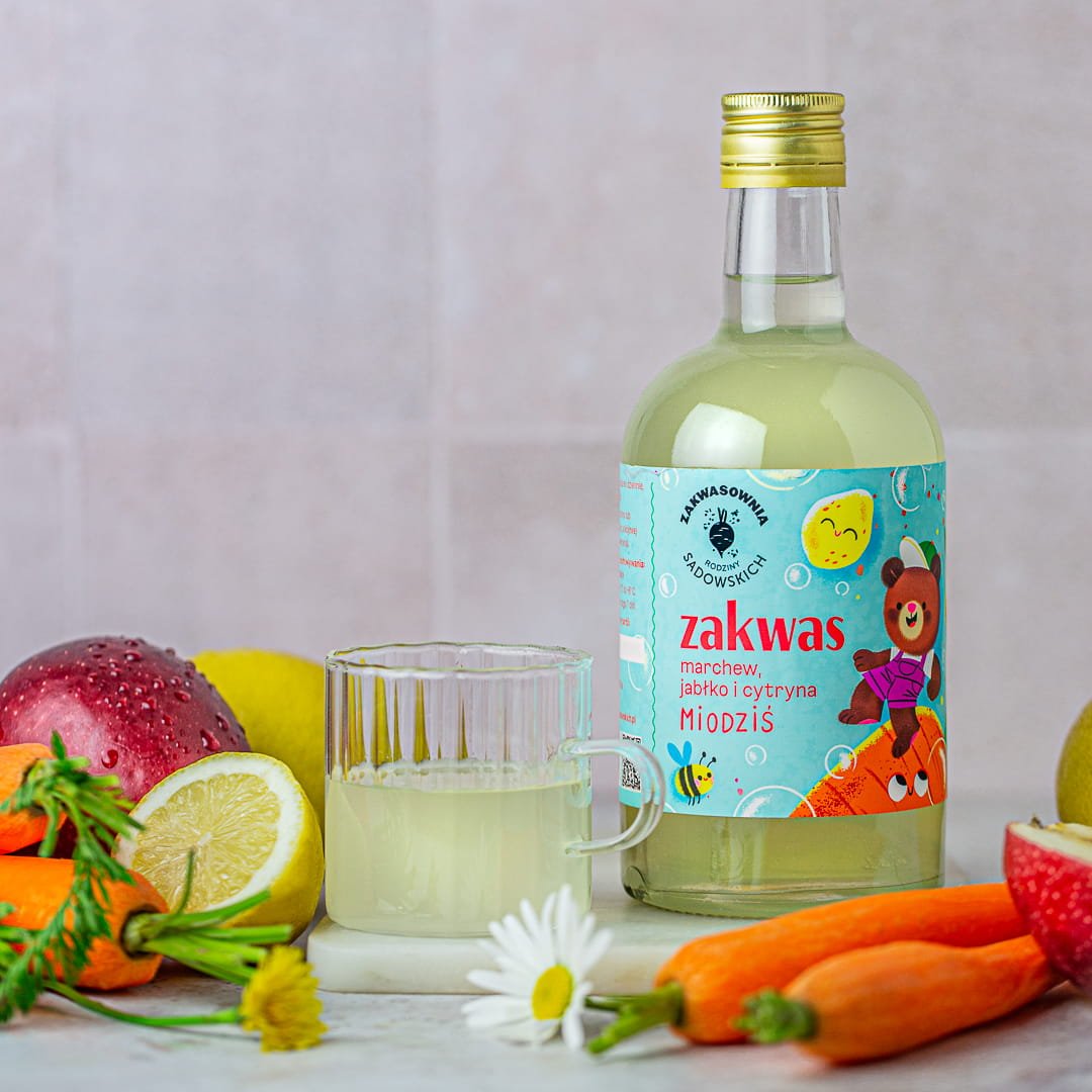 Carrot Kvass with Apple & Lemon - Honey Bear 500ml - Sadowski Bee Gardens - Vesa Beauty