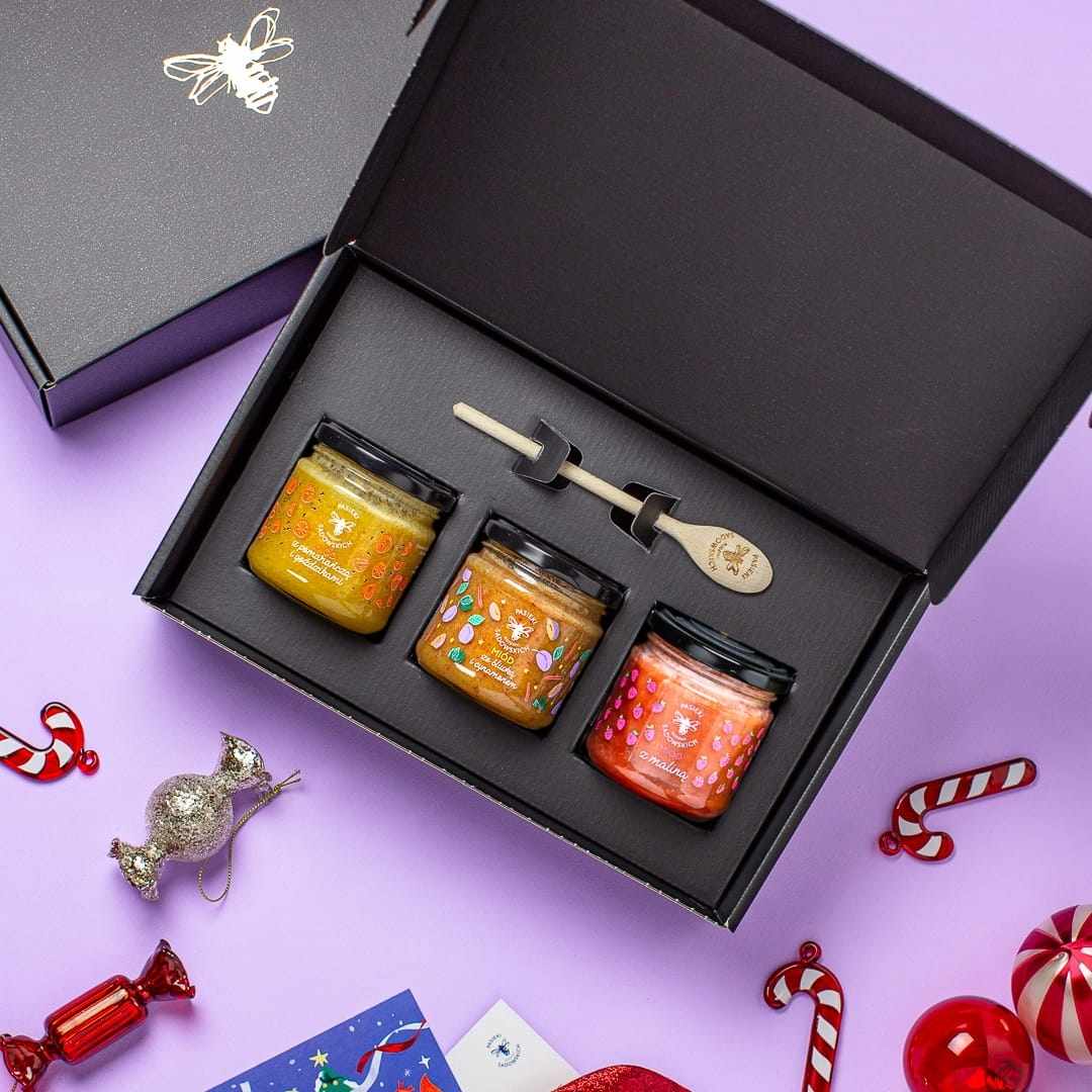 Elegant set of 3 small honey jars: raspberry 240g+ orange and cloves 240g + plum and cinnamon 240g - Sadowski Bee Gardens - Vesa Beauty