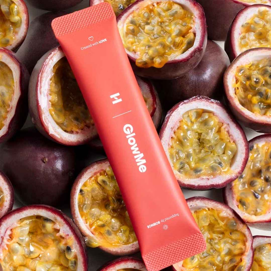 GlowMe (mango - passion fruit flavour) - Formula with fish collagen, no added sugars or sweeteners 30sachets - HealthLabs Care - Vesa Beauty