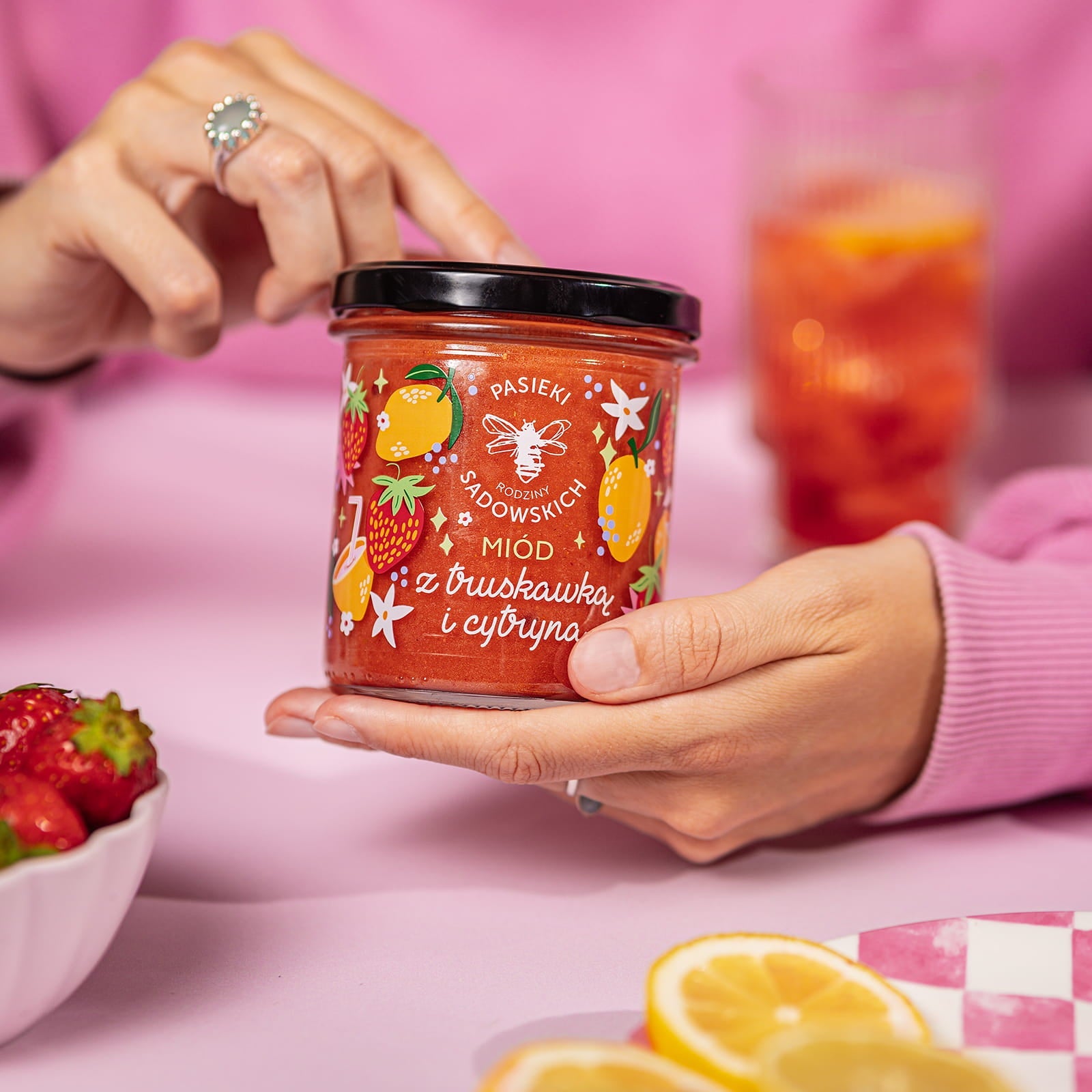 Honey with Strawberry & Lemon 430g - Sadowski Bee Gardens - Vesa Beauty