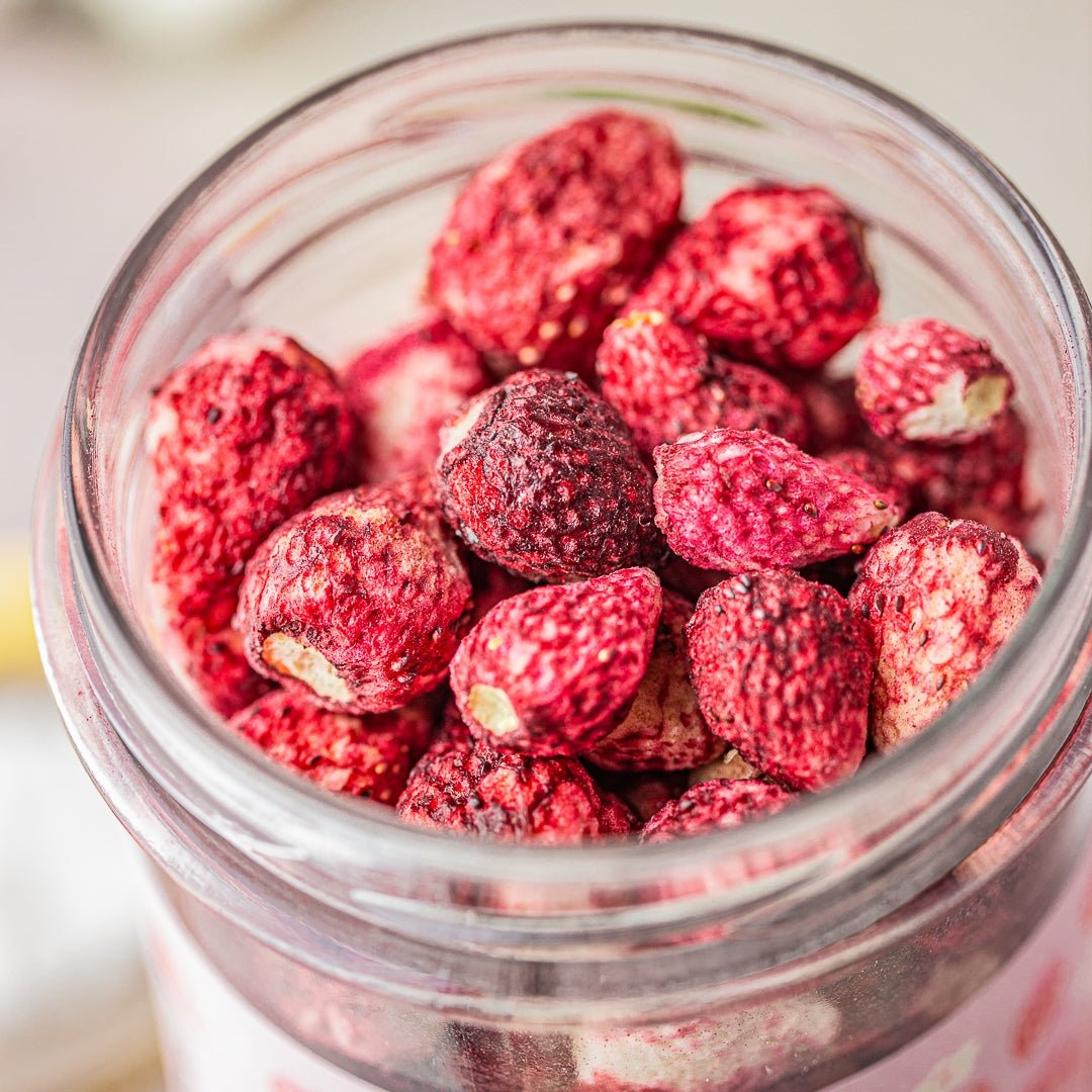Sadowski Bee Gardens Freeze - dried wild strawberries 30g - Sadowski Bee Gardens - Vesa Beauty
