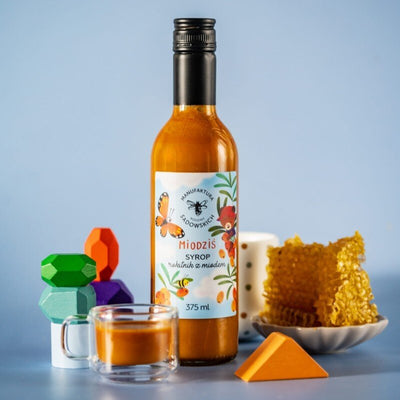 Sadowski Bee Gardens Sea buckthorn syrup with honey - Honey Bear 375ml - Pasieki Sadowskich - Vesa Beauty